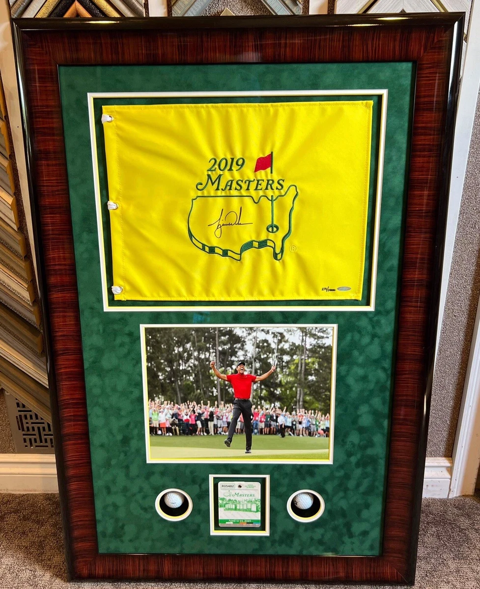 Upper Deck Tiger Woods PGA Original Autographed Golf Flags for