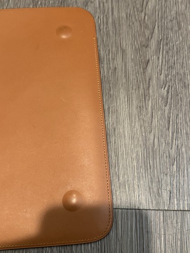 GENUINE Apple Leather Sleeve for MacBook 12" or iPad - Saddle Brown - Afbeelding 15 van 15