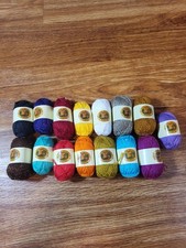 Lot Of 14 Lion Brand Mini Skeins Assorted