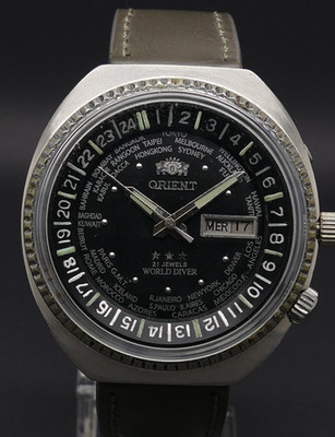ORIENT WORLD DIVER JUMBO Time Day Date Automatic Vintage old antique wrist watch