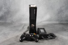 Microsoft Xbox 360 S 250 GB Gloss Schwarz Spielekonsole (PAL)