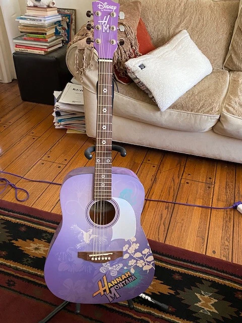 Disney Hannah Montana Miley Cyrus 3 4 Size Acoustic Guitar by Washburn