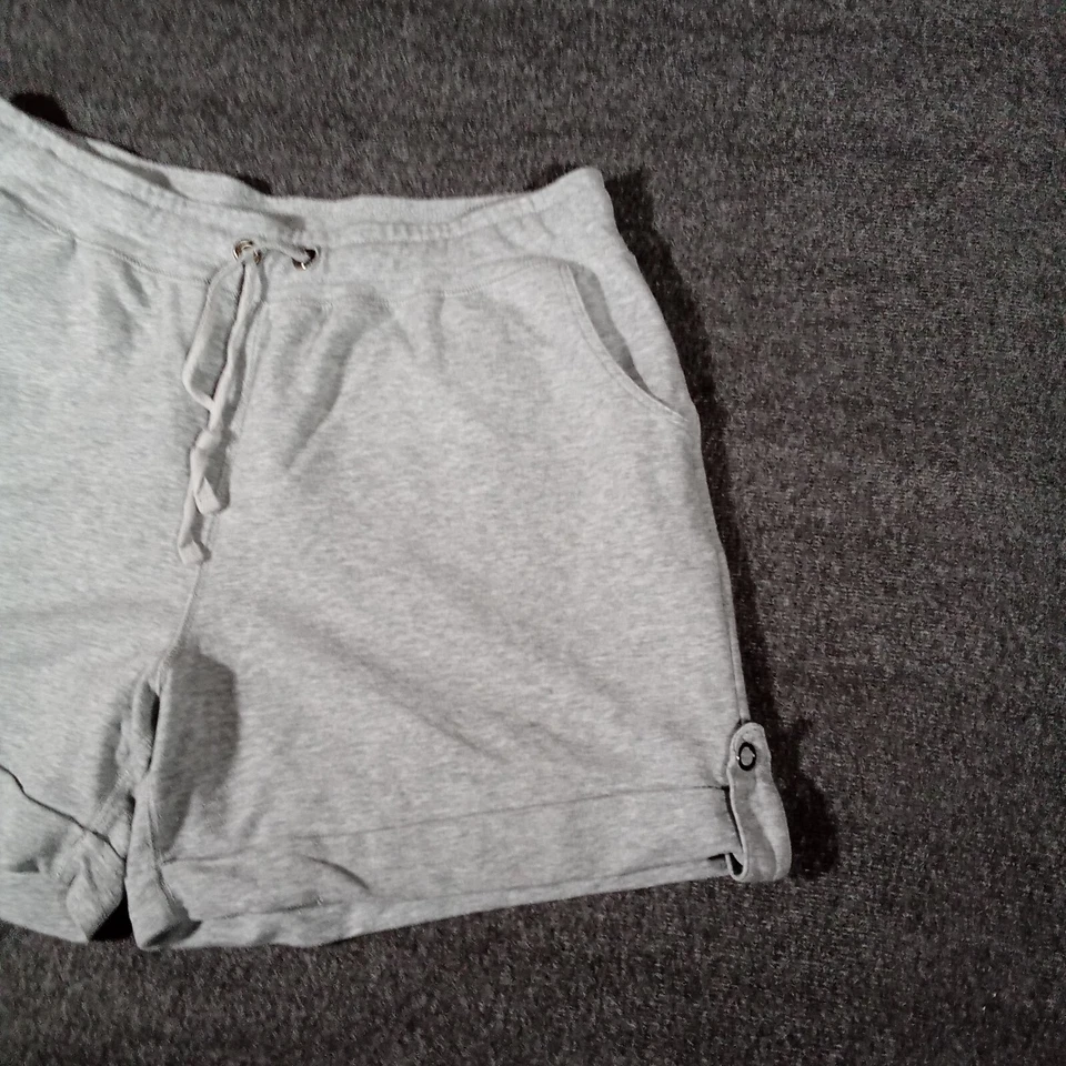 Moda Pantalones Cortos Bug Para Mujer Extra Grandes Gris Salón Causal Dobladillo Enrollado Cordón Foto 3 de 4