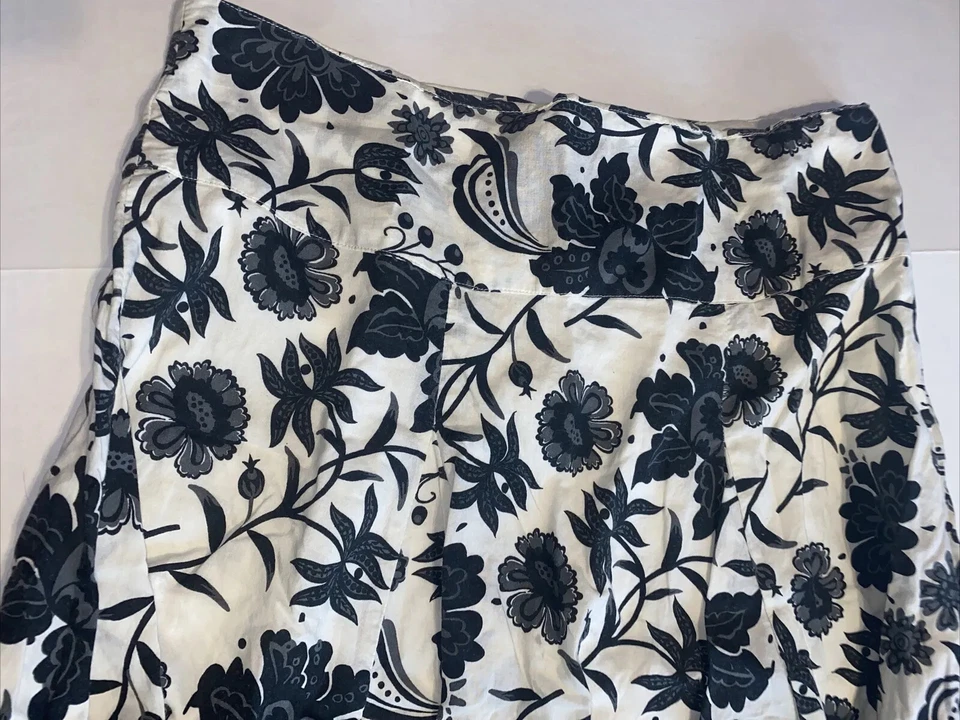 Mossimo Mujer Talla 8 Negro Blanco Floral Plisado Falda Algodón Usada en Excelente Condición Foto 2 de 4