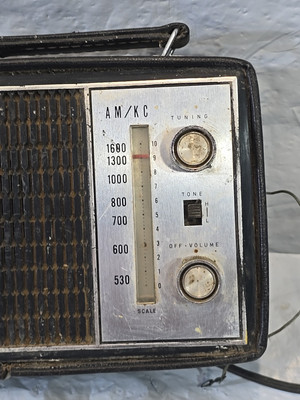 1965 Panasonic R-159 Leather Case Port. 7 Transistor AM Radio