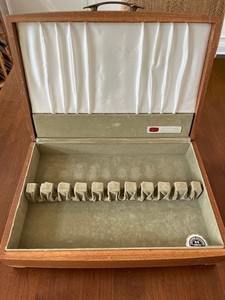 1847 Rogers Bros. Silverware Wood and Felt Lined Storage Case Vintage