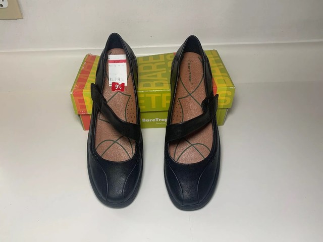 BareTraps Black Leather Buckle Mary Janes Size 6 M #BareTraps #MaryJanes | Womens sandals 