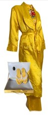 True Vintage 1960s Yellow Satin Asian Pajama Set Box Slippers 7