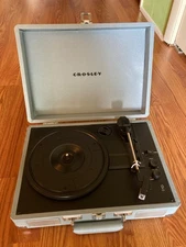 Light Blue Crosley Cruiser Deluxe Portable Bluetooth Record Player CR8005D