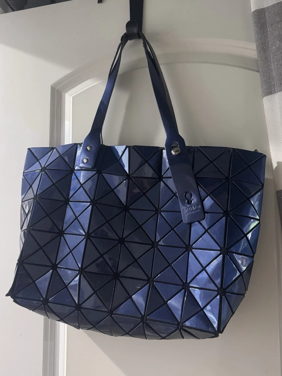 バッグ ISSEY MIYAKE hand bag punching leather ISSEY MIYAKE Leather Exterior Bags & Handbags for Women for sale