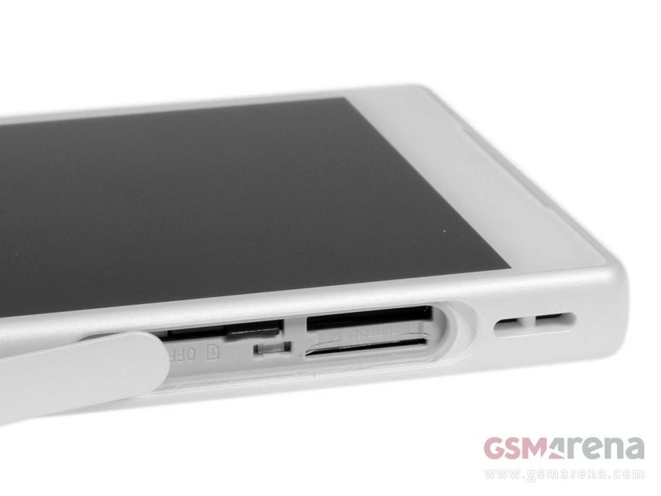 New in Sealed Box Sony Xperia Z5 Dual E6633 32G 23MPix Unocked Smartphone SF - Image 4 of 4