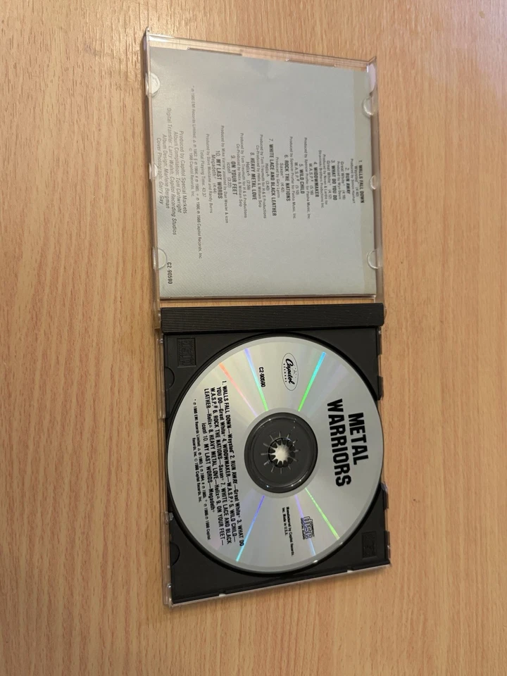 METAL WARRIORS CD Capitol Records Foto 3 de 3