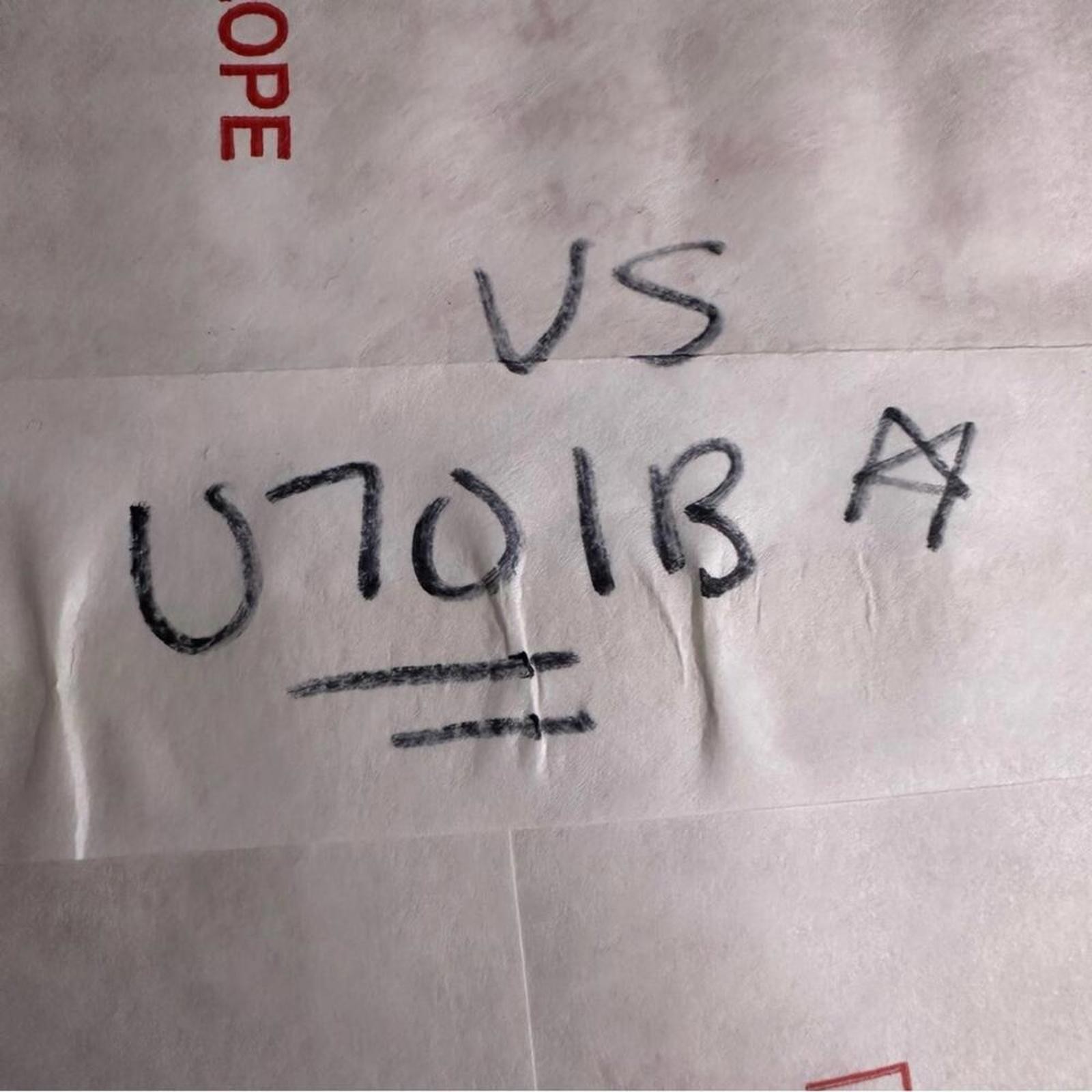 Vintage Victoria’s Secret Gold Label Off White Lace Robe One Size thumbnail 5