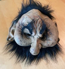 PAPER MAGIC GROUP LATEX HALLOWEEN PIRATE FACE MASK