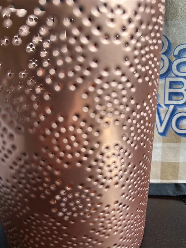 КОРПУС ВАННЫ РАБОТАЕТ МЕДНЫЙ УРАГАН МЕТАЛЛИЧЕСКИЙ МАЛЕНЬКИЙ ПОДСВЕЧНИК РУКАВ СВЕТИЛЬНИК НОВЫЙ - Изображение 2 из 4