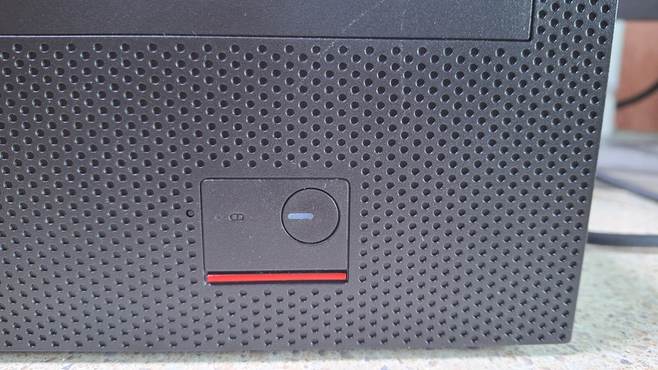Tour pc Station de travail Windows11 Intel Core i5-12400 (3.3 GHz) servi 8 mois. - Photo 3/4