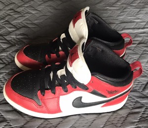 Nike Air Jordan Retro 1 Mid PS 'Chicago BLACK TOE' 640734-069 Juventud  Talla 1.5 y | eBay