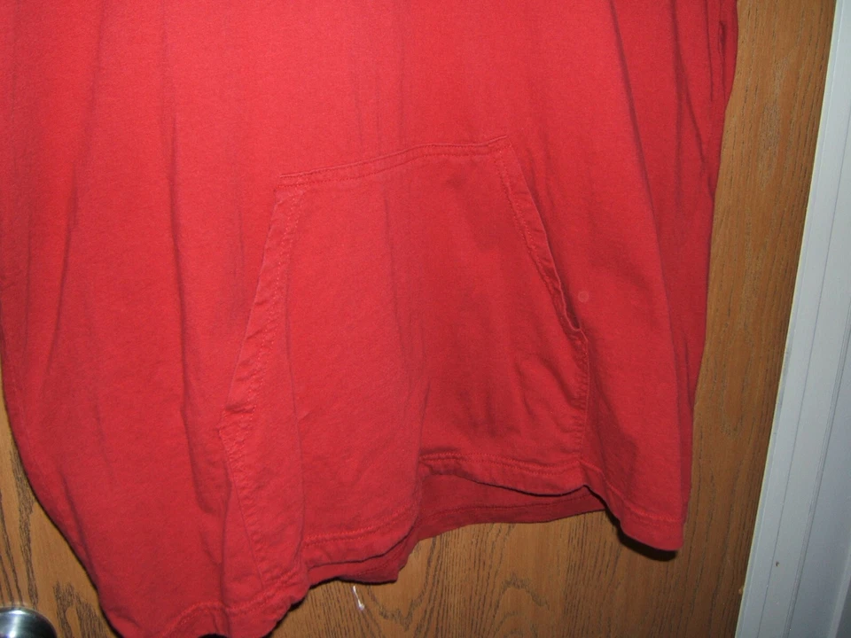 B.U.M. Camiseta Equipment sin mangas con capucha talla XL  Foto 2 de 4