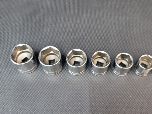 Snap on 12pc SAE 6pt 3/8"D Shallow Socket Set 1/4" - 1" - Picture 2 of 18
