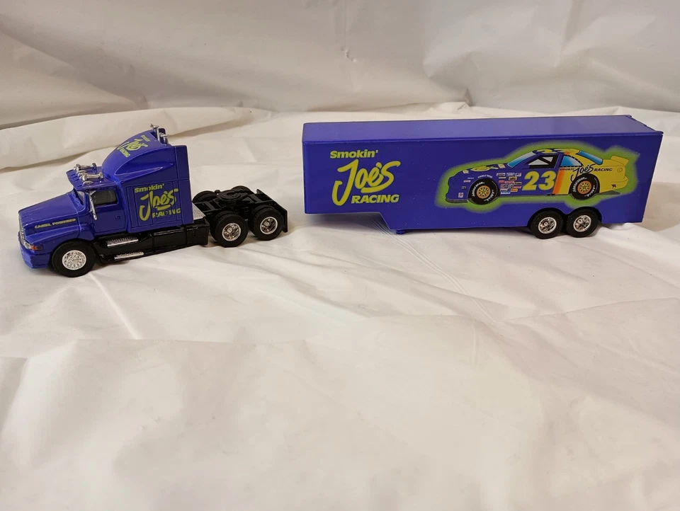 Jimmy Spencer #23 "SMOKIN 🐪 JOE CAMEL HAULER" 1:64 Racing Champions Foto 3 de 4