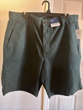 Mans Old Navy Green Cargo Shorts Size 36 Loose 9  Inseam