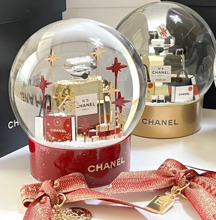 CHANEL 2022 Snow Perfume Globe Ball VIP Christmas Gift Limited