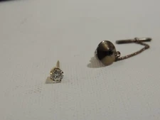 VINTAGE 14 KT YELLOW GOLD DIAMOND TIE TACK  0.4 grams