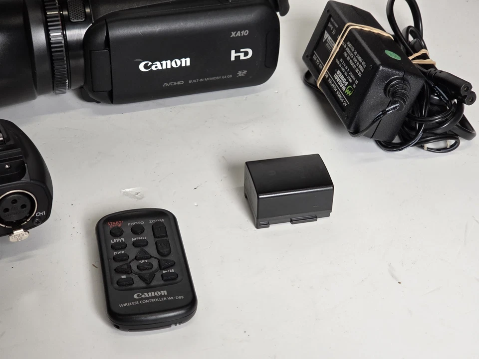 Canon XA10 Camcorder Internal Memory XLR Top Handle Battery Power Cord Remote - Image 4 of 4