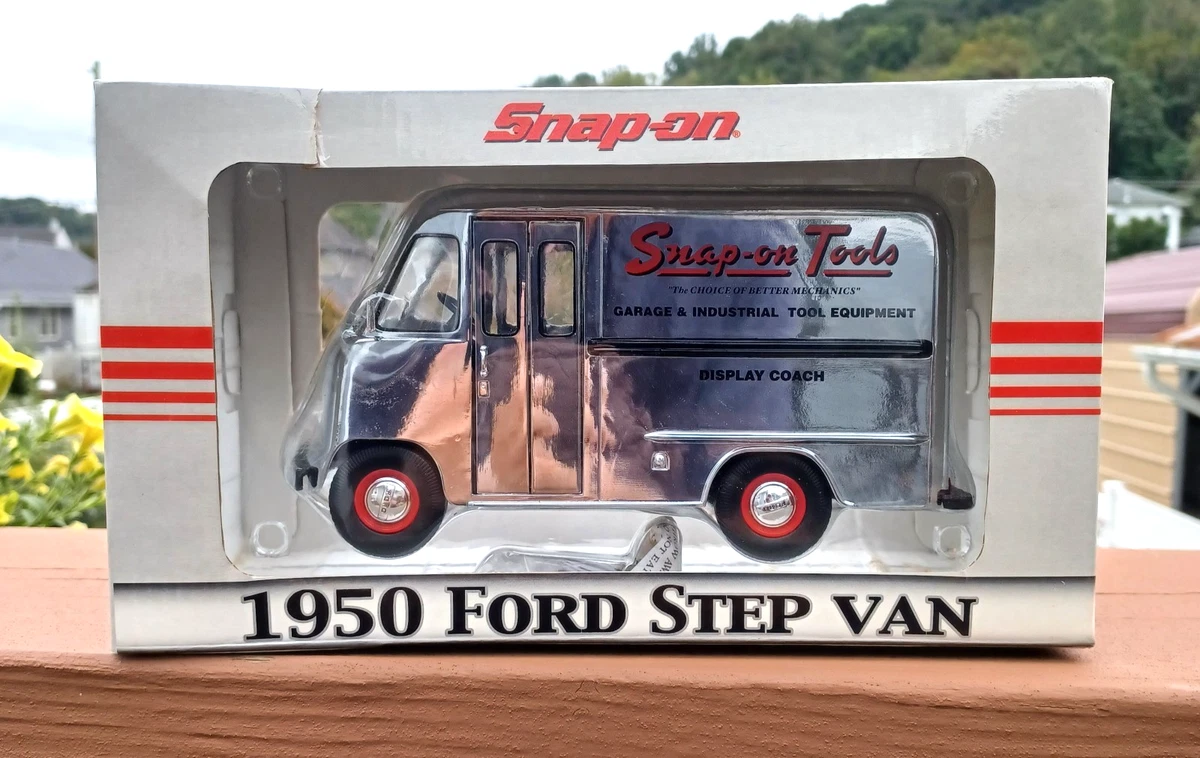 ミニカー 1950s SNAP-ON Tool Truck 1/35 Snap-on™ Tools 1950's Tool