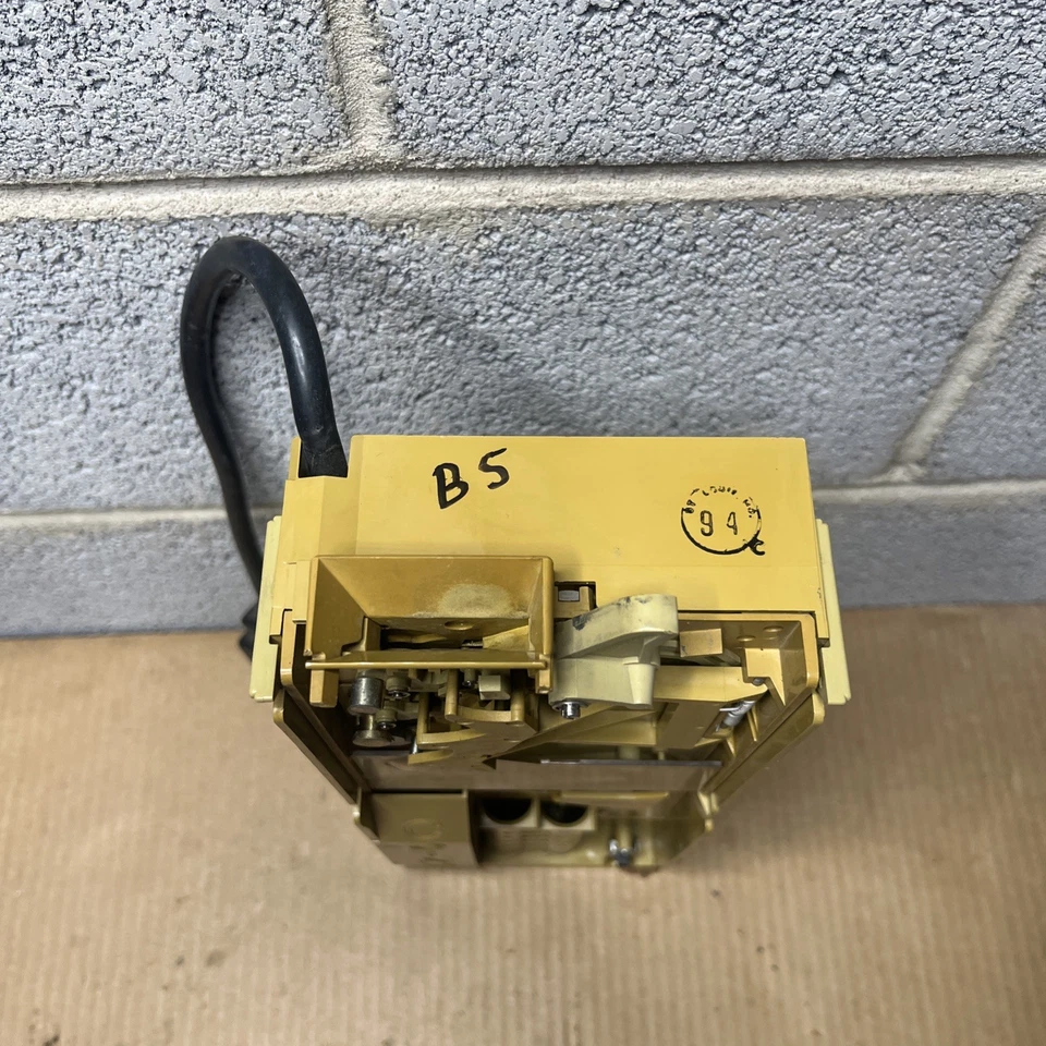 Vtg Coin Acceptor 5-25 cent Changer for Coke Coca-Cola Soda Machine by CA Inc. - Image 2 of 4