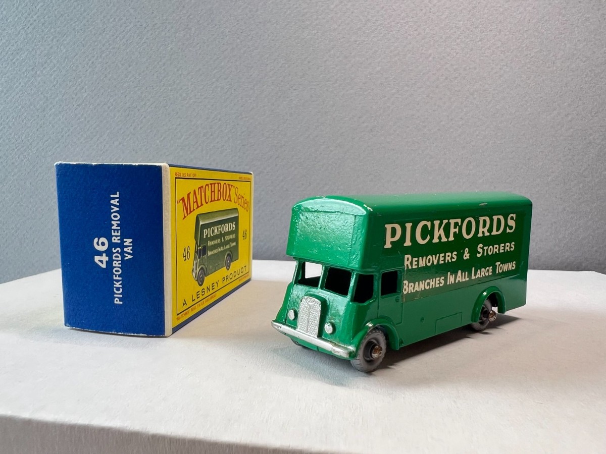Matchbox Lesney # 46 PICKFORDS REMOVAL VAN *RARE Silver Plastic