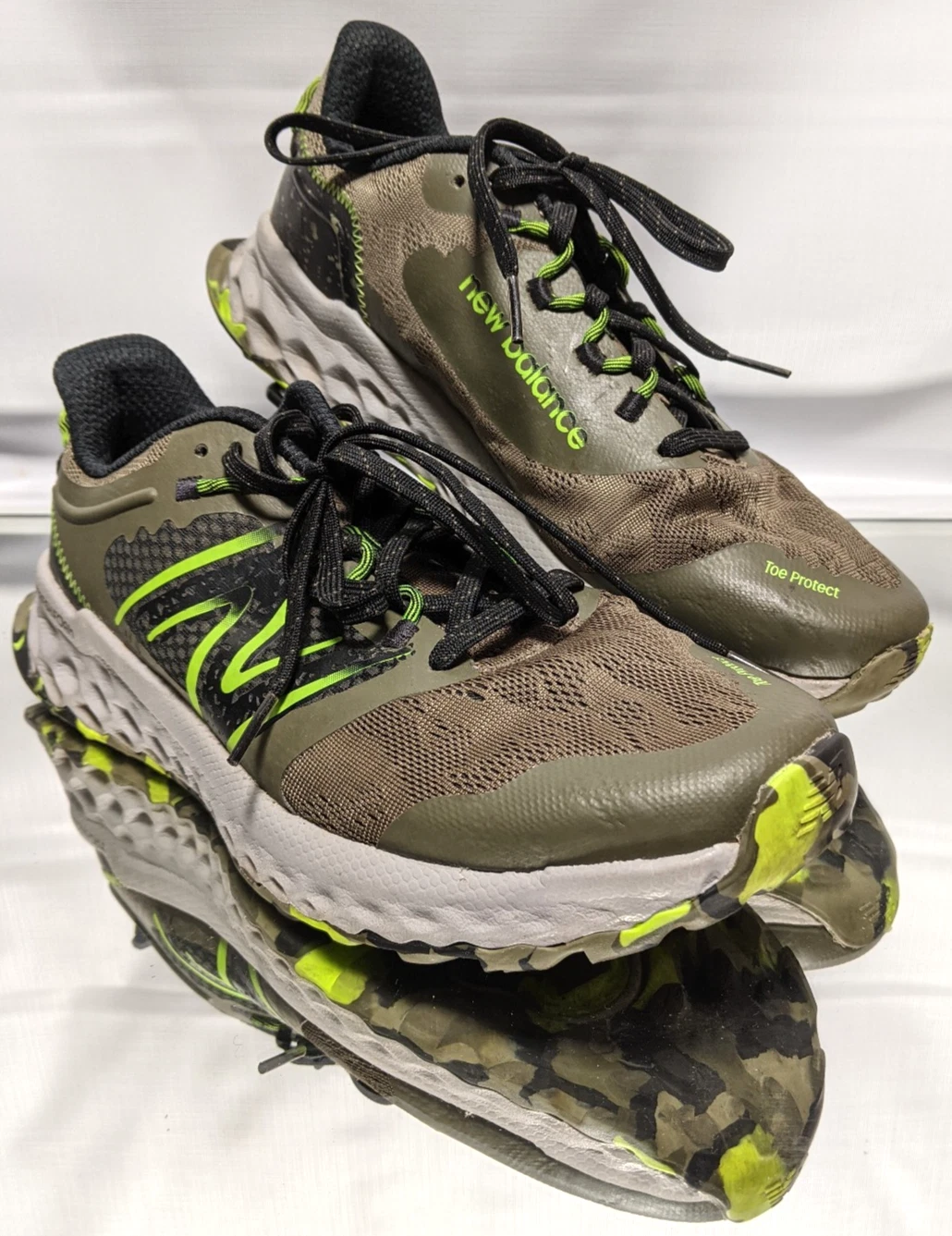 New Balance Fresh Foam Garoe V1 Men's Size 9D Trail Running Shoes Green Grey