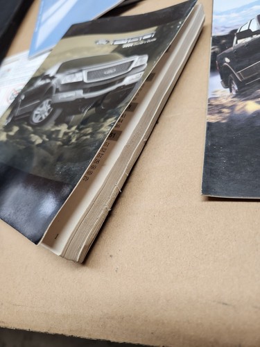2004 Ford F150 F-150 Owners Manual w/ Case - Picture 6 of 8