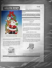 Distlefink Designs~Santa and Pals Door Hanging #75148~Plastic Canvas Kit 