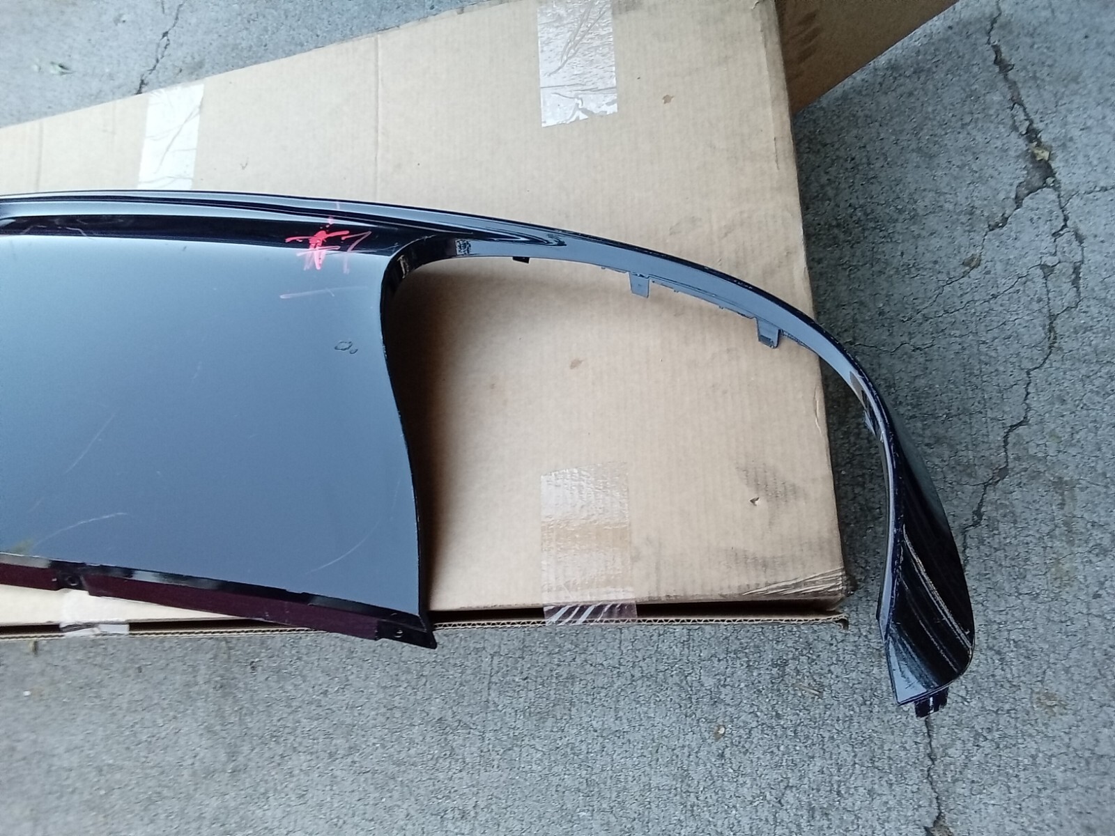 16-18 Bentley Bentayga BY636 rear Bumper Lower Diffuser Spoiler 36A807521 OEM