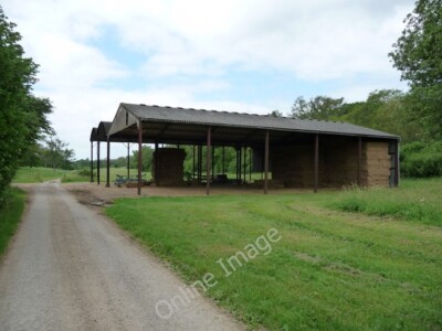 Photo 6x4 Sandydown - Barn Chilbolton Down An almost empty barn at the si c2010