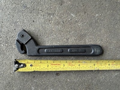 Armstrong Hook Spanner wrench 3/4 - 2 Made In USA