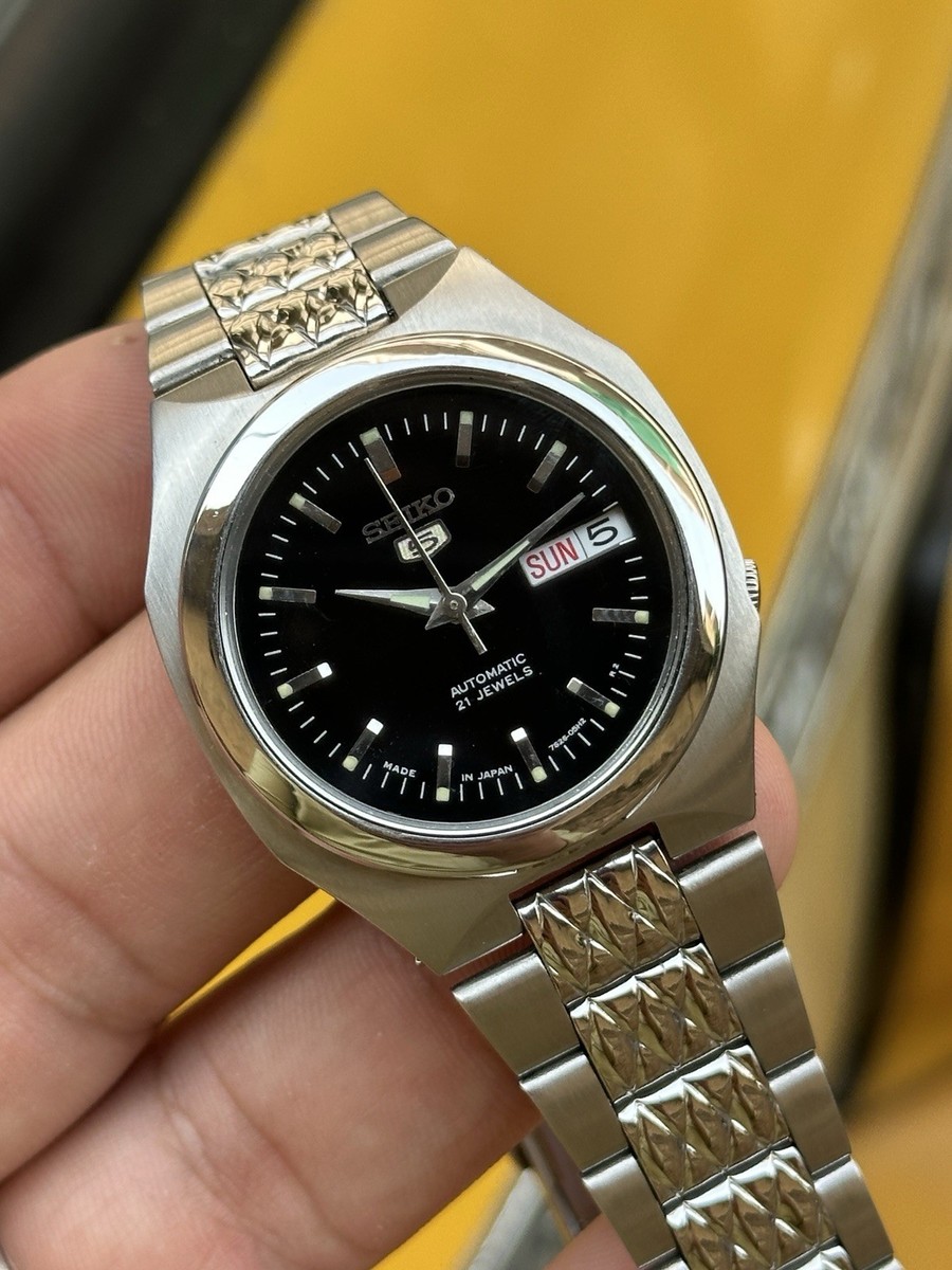 Seiko 5 7s26-02H0 Automatic 21 Jewels Beauty Black Dial Wristwatch