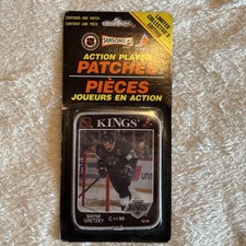 1993 WAYNE GRETZKY LOS ANGELES KINGS NHL HOCKEY PLAYER PATCH IN PACK HOF