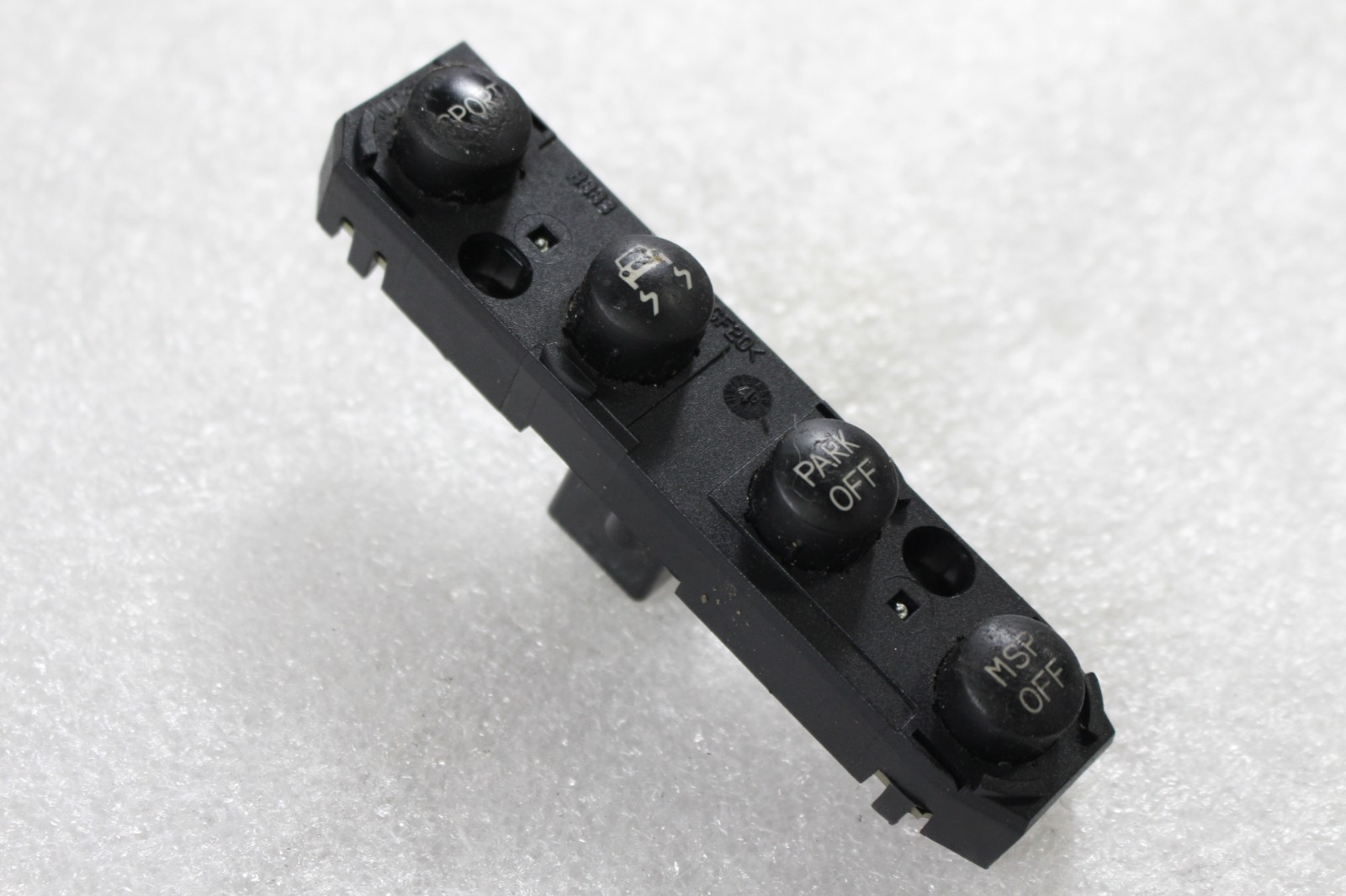 Maserati GranTurismo Center console switch panel P/N 216858