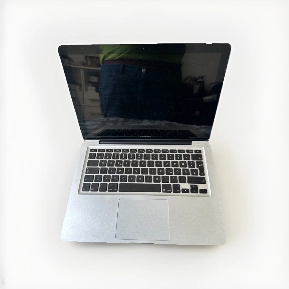 Apple MacBook Pro 13' (480GB SSD Intel Core i7 2. Gen.2,70GHz Turbo 3.1 ,8GB... - Bild 2 von 4