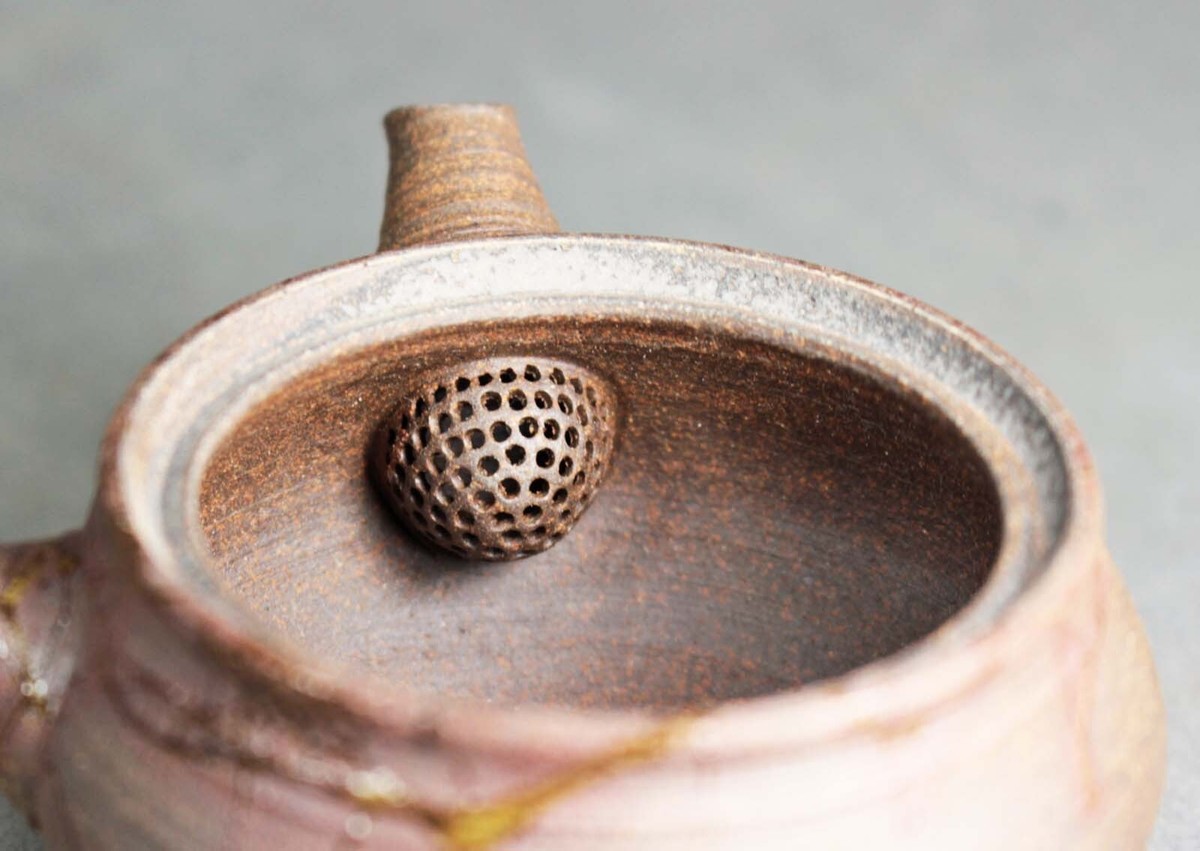 Tokoname Hand-made Teapot by Kohokujo (Hokujo kiln