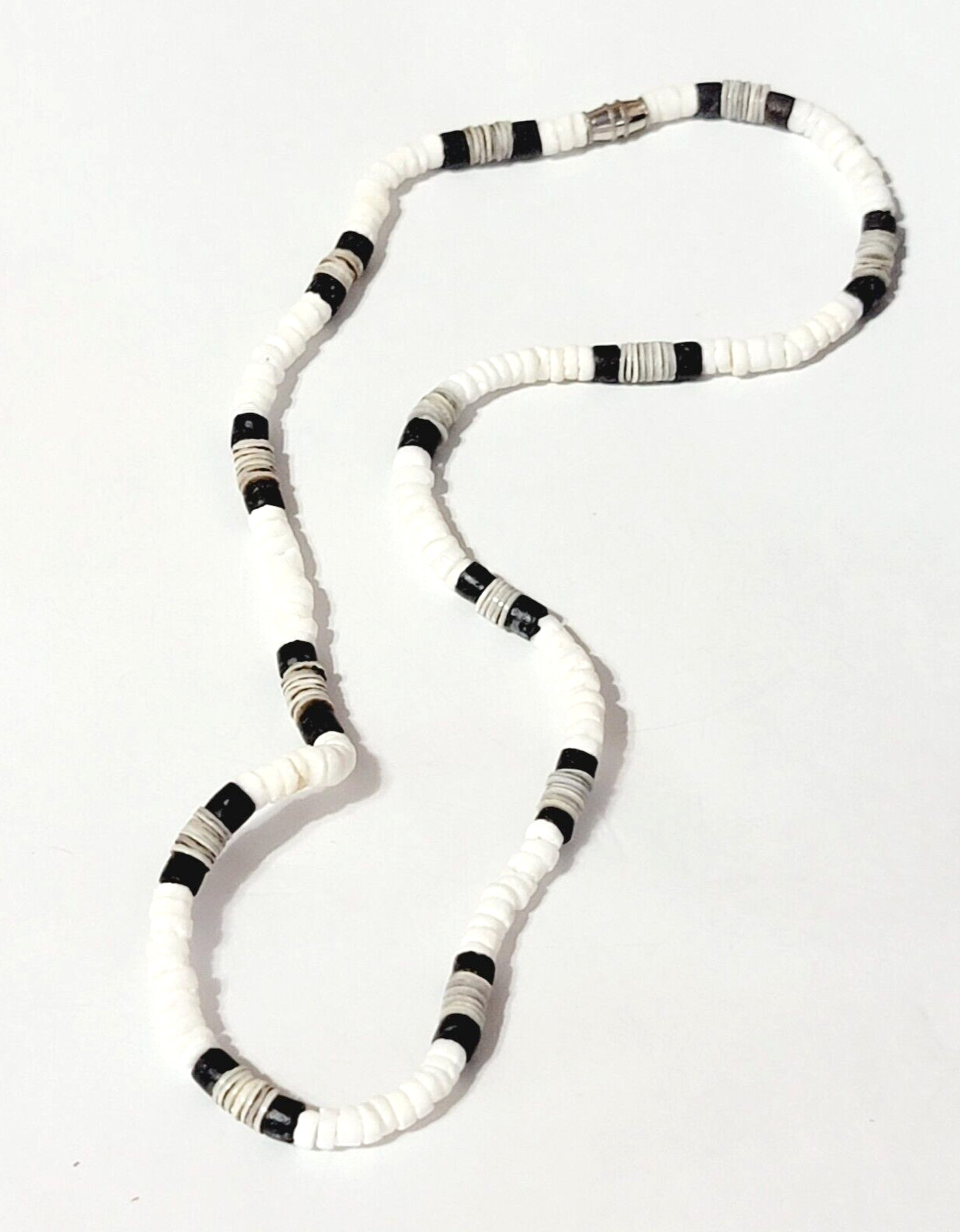 Vintage Boho Shell Necklace White Gray Black 18” … - image 3