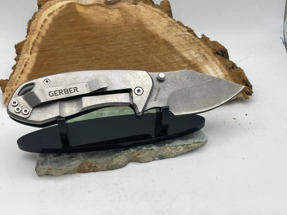 Складной нож GERBER Kettlebell с черной алюминиевой ручкой и фиксатором рамы 4660518A-1837.24 - Изображение 2 из 4