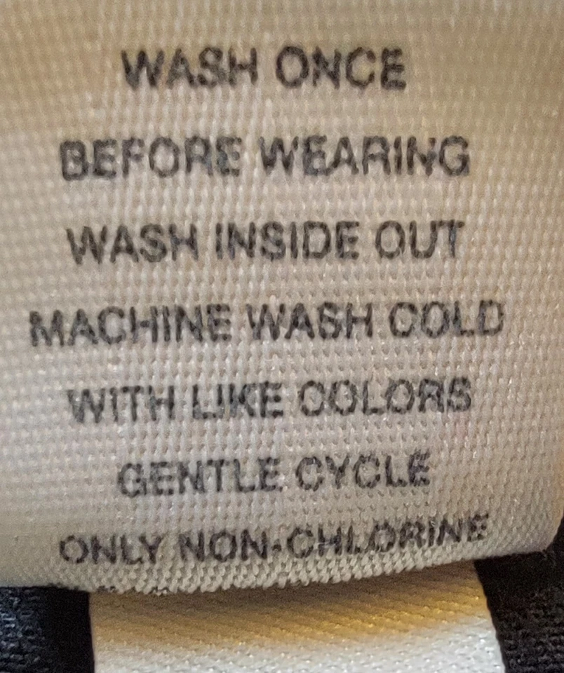 Pantalones cortos Mudd Juniors para mujer talla 5 negros con puños Foto 3 de 4