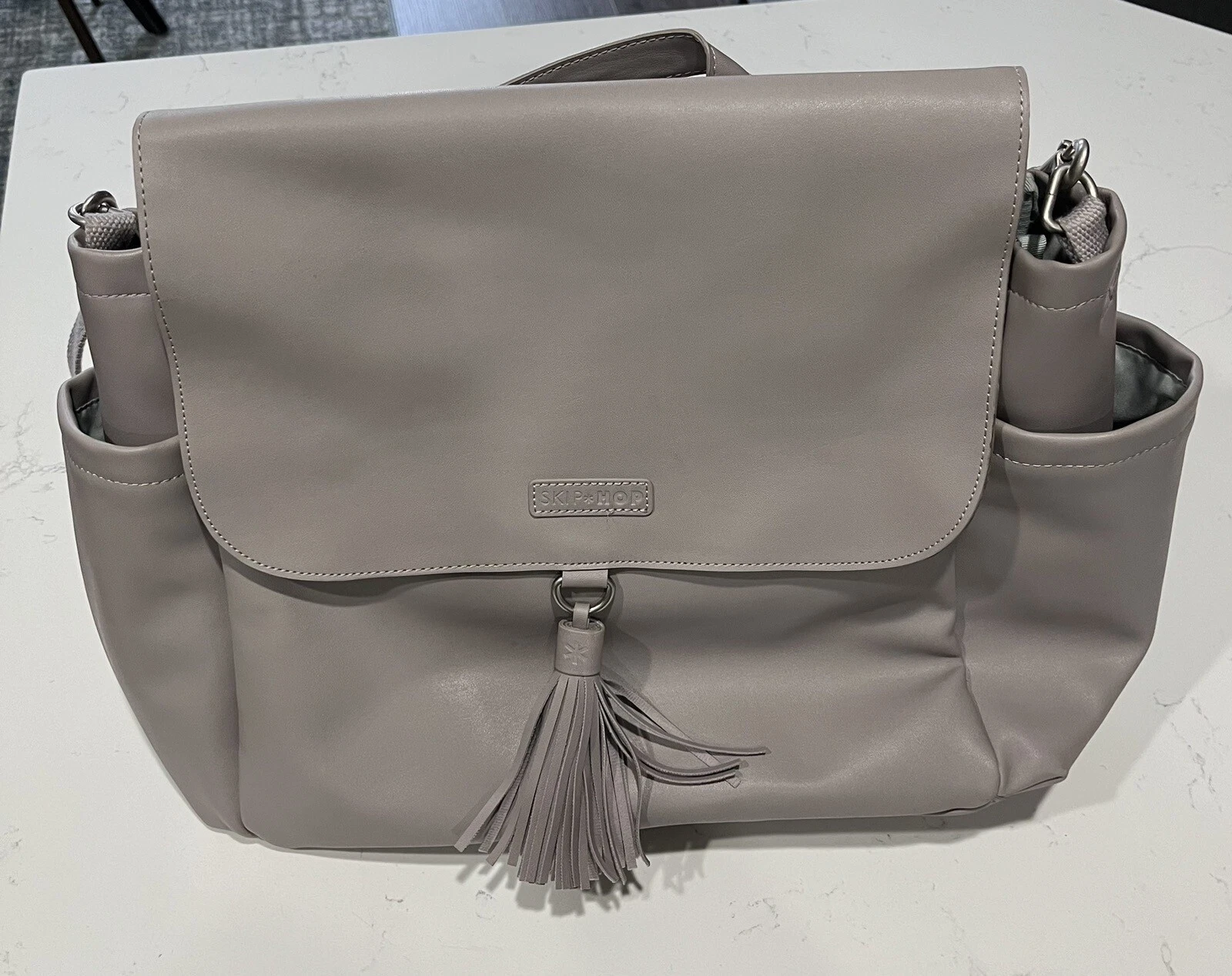 👶🏻Skip & Hop Large Diaper Bag Grey/Beige W/Shoulder Strap & Changing Pad 👶🏻