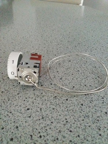 Siemens Kühlschrank, 102 cm hoch,Thermostat E-Nr. KI 18 L 02/01