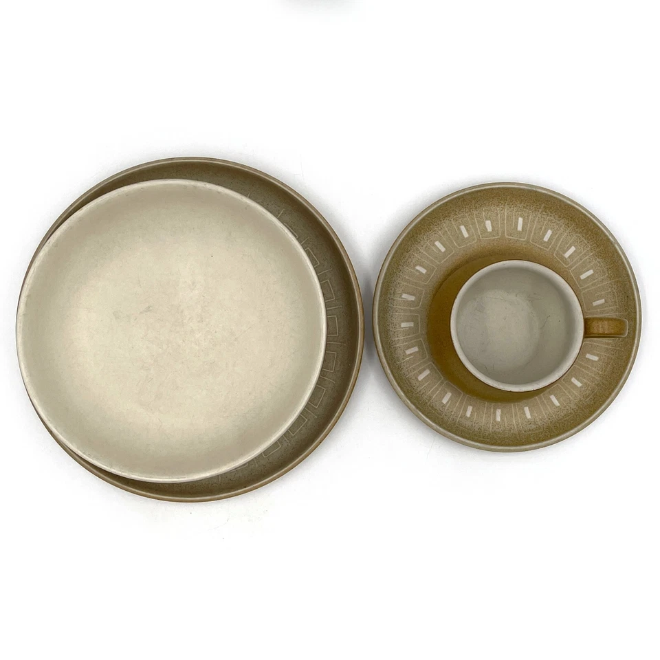 Винтажные тарелки Denby Langley Ode Stoneware England 8,25 дюйма и 6,5 дюйма, чаша для хлопьев, кружка - Изображение 4 из 4