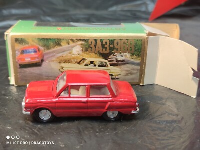 VINTAGE ZAZ 968 A16 ZAPOROZHETS METAL CAR ORIGINAL BOX CCCP 1:43