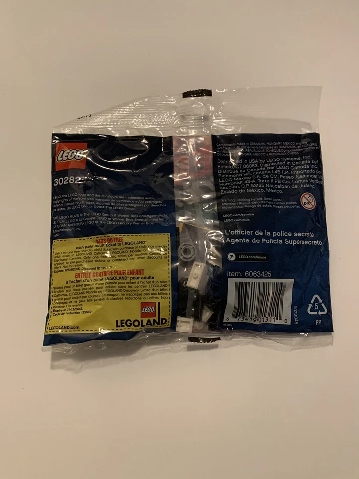 The Lego Movie 30282 Super Secret Police Enforcer robot New NIP poly bag - Image 2 of 2